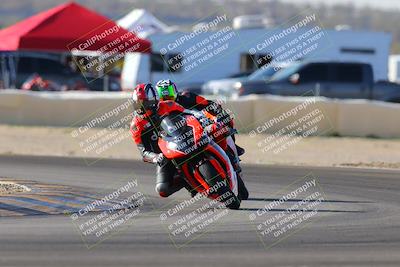 media/Dec-18-2022-SoCal Trackdays (Sun) [[8099a50955]]/Turn 2 (950am)/